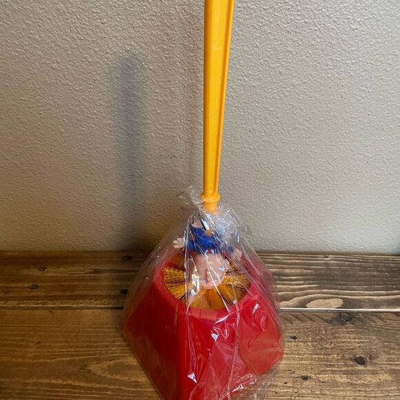 Donald Trump Toilet Plunger - Picture 1 of 12